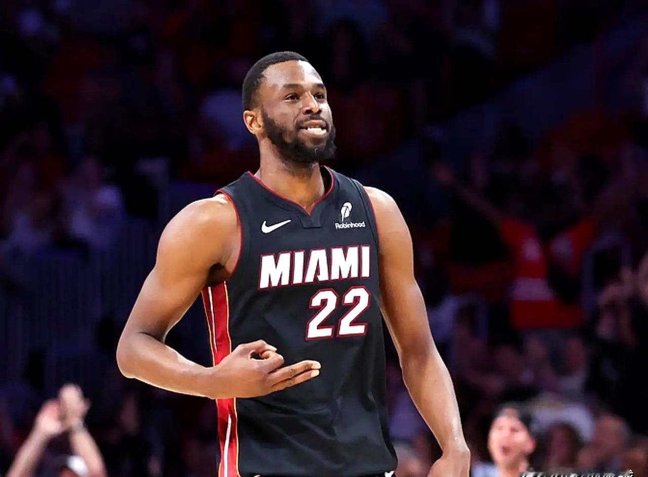 127比126！热火在加时赛倒在了鲍尔的准绝杀下，正式无缘季后赛。威金斯