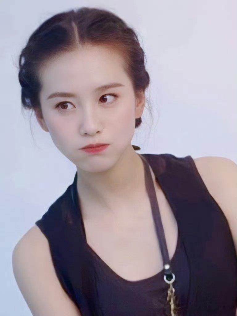 早期的刘诗诗，美得像一个清冷的茉莉花