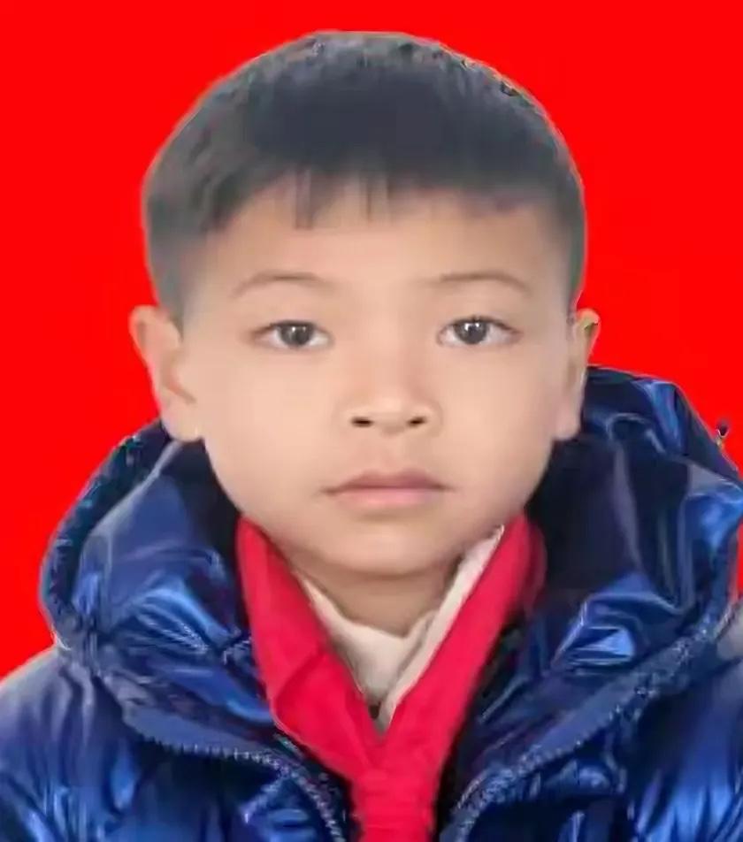 云南文山的深山里，藏着太多普通人的悲欢，而这名男子的经历，更是把人生的大起大落写