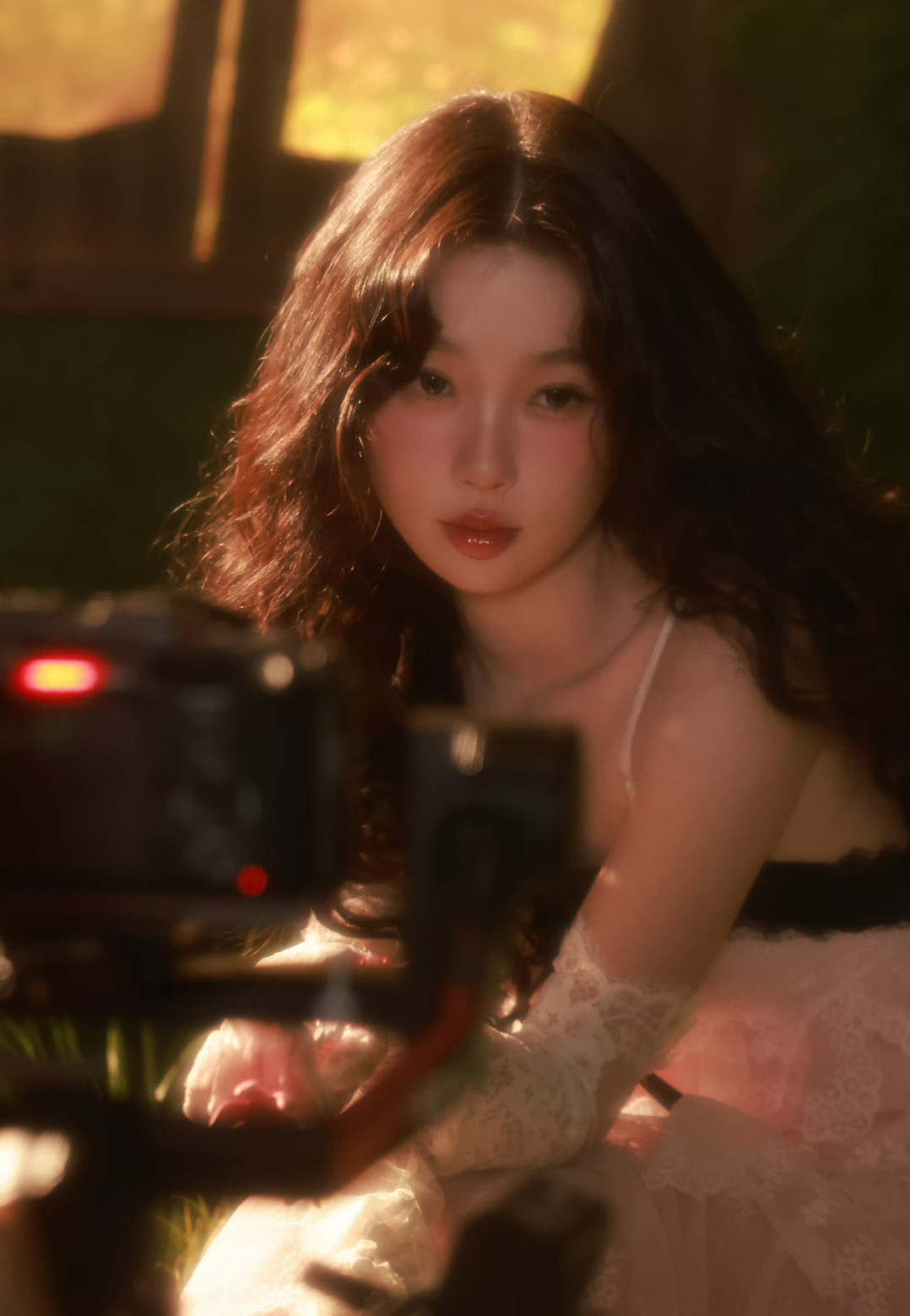 虞书欣最新营业大片，唯美浪漫梦幻感的美！！