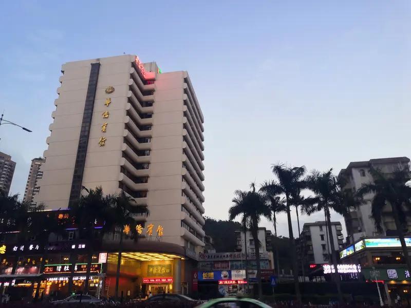 珠海女子酒店受伤索赔遭拒，背后隐藏的安全责任与行业良心！近日，广东珠海发生了