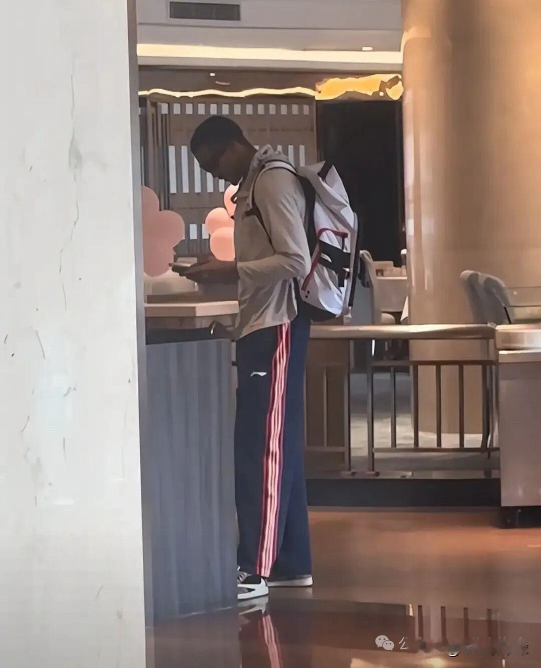 广东男篮萨林杰&奎因留守！CBA联赛进入间歇窗口期，广东宏远在结束阶段性总结会