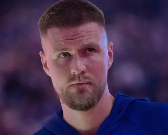 据MarcusThompsonII报道，金州勇士预计将与克里斯塔普斯-波尔津