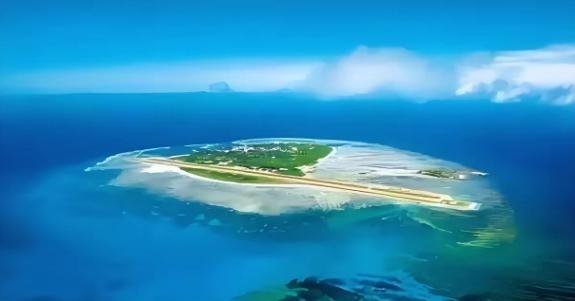 东大要放大招了。中国这回没直接动台湾，而是先盯上了黄岩岛。为啥？因为只要在黄岩岛