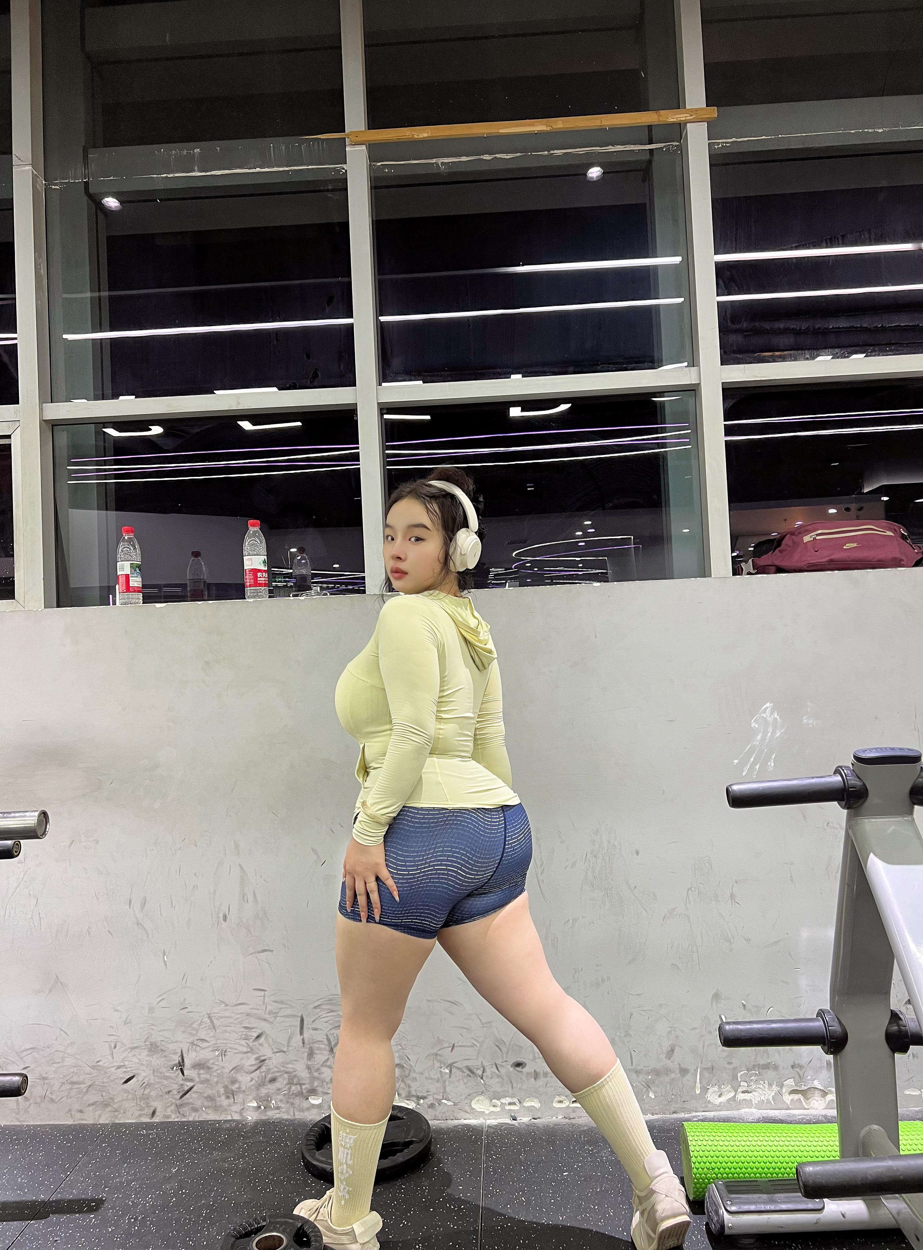💚💙才短短几天又胖了[哭哭]​​​