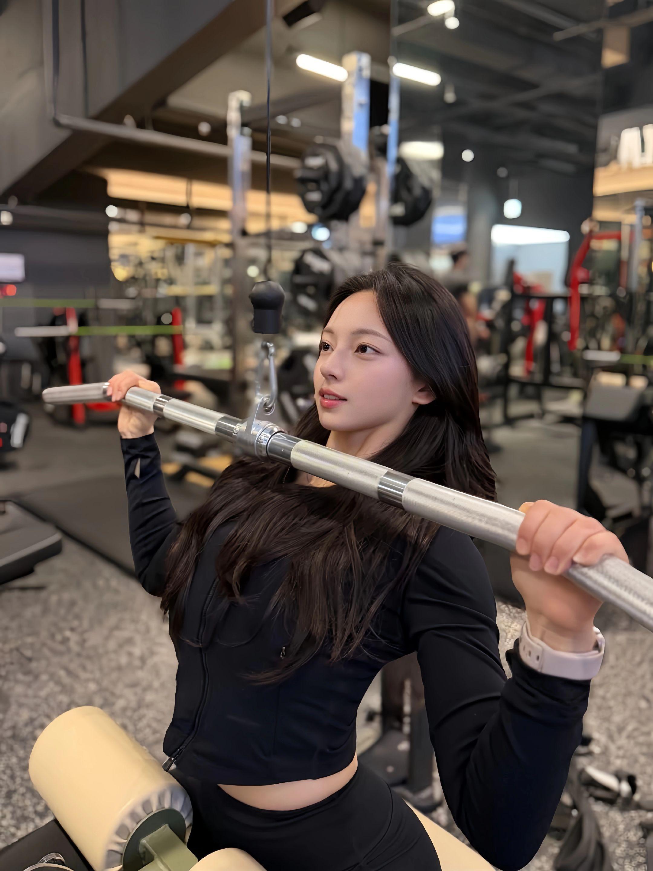 什么周六还要上班？？？