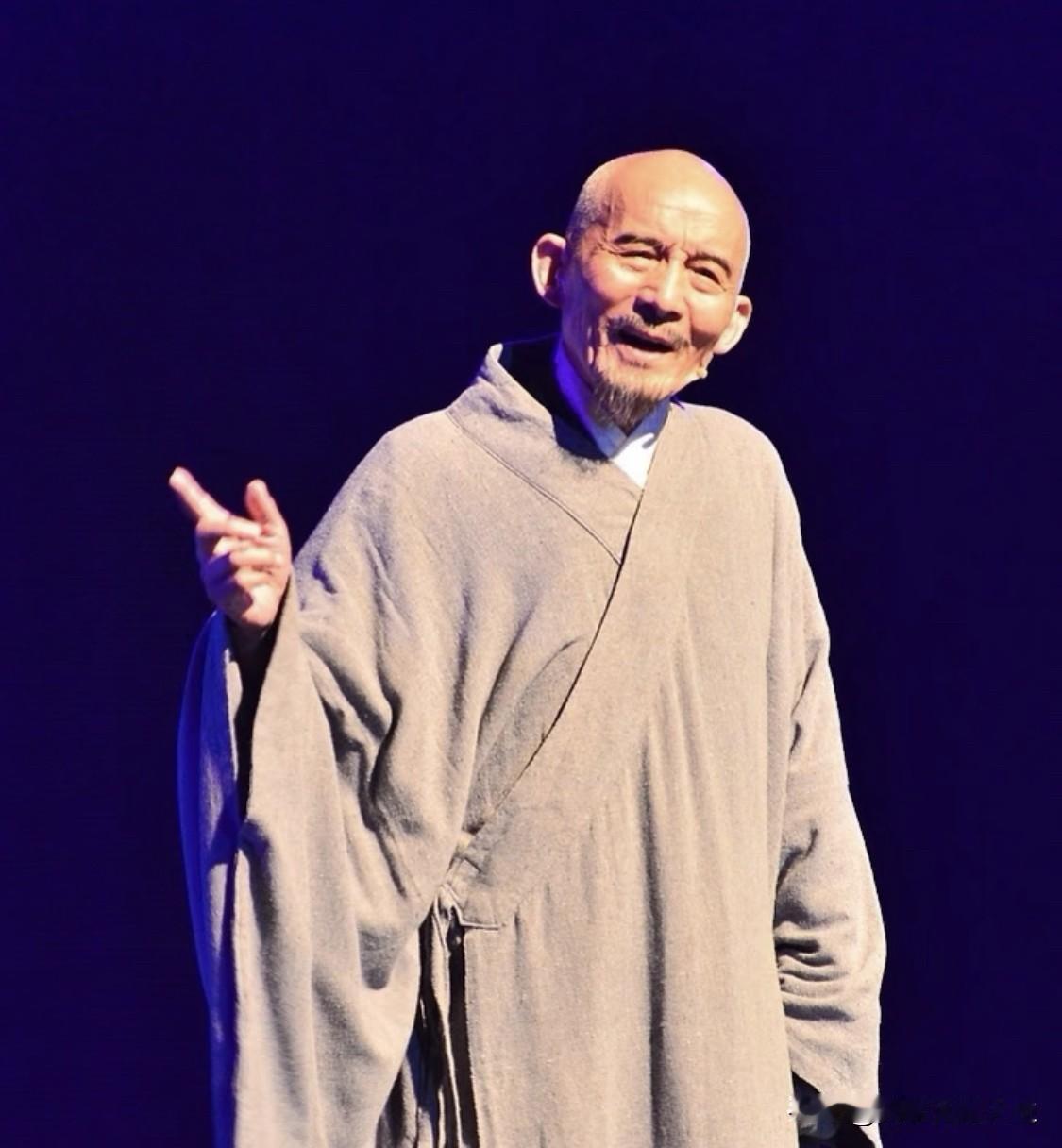 弘一法师说：“人的相貌，七年一变化；人的气色，七天一变化；人的神韵，七分钟一变