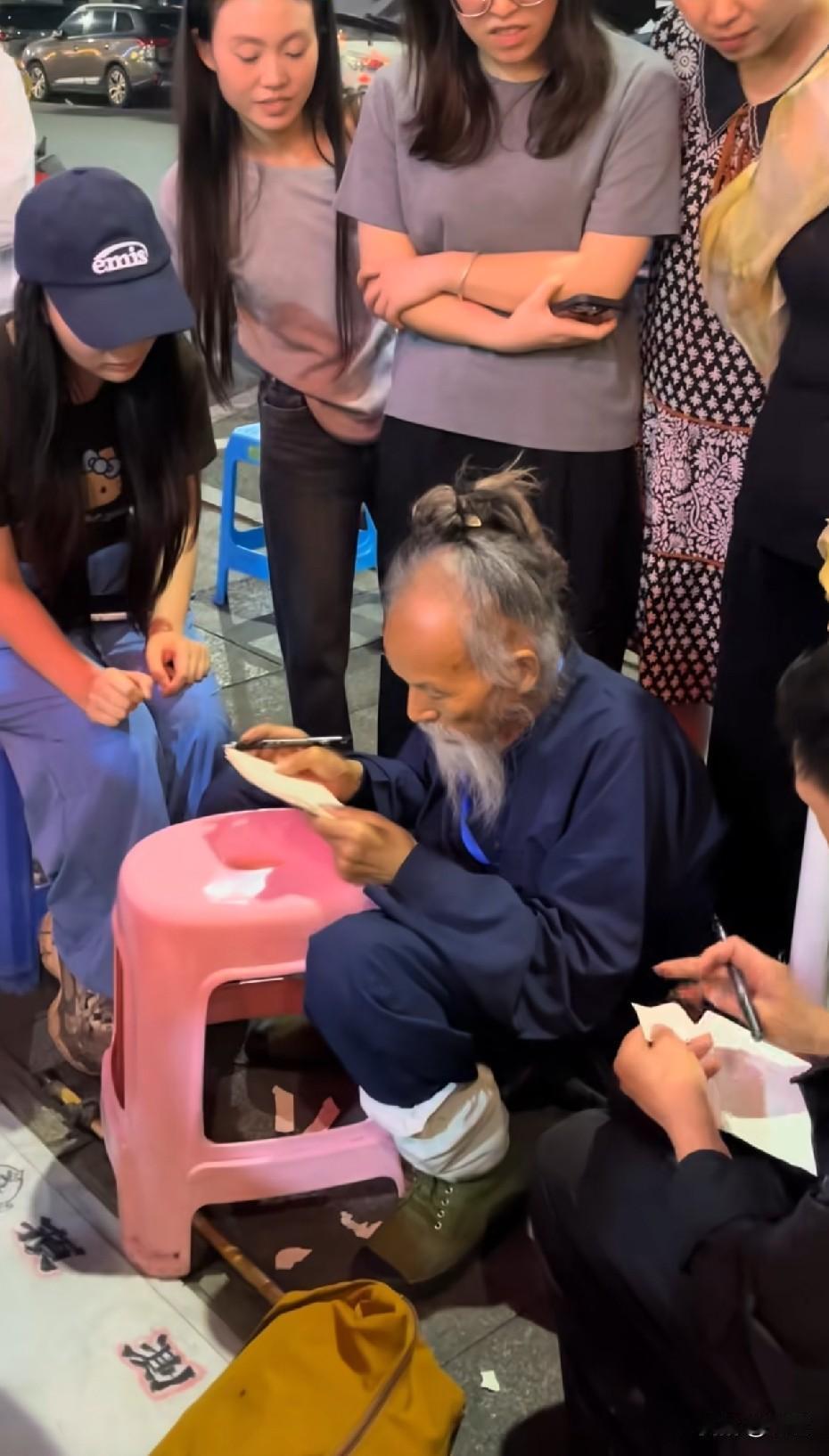 命不用算，越算越不好，会耗人气运的…该是啥命就啥命，命里有时终须有，命里没有也没