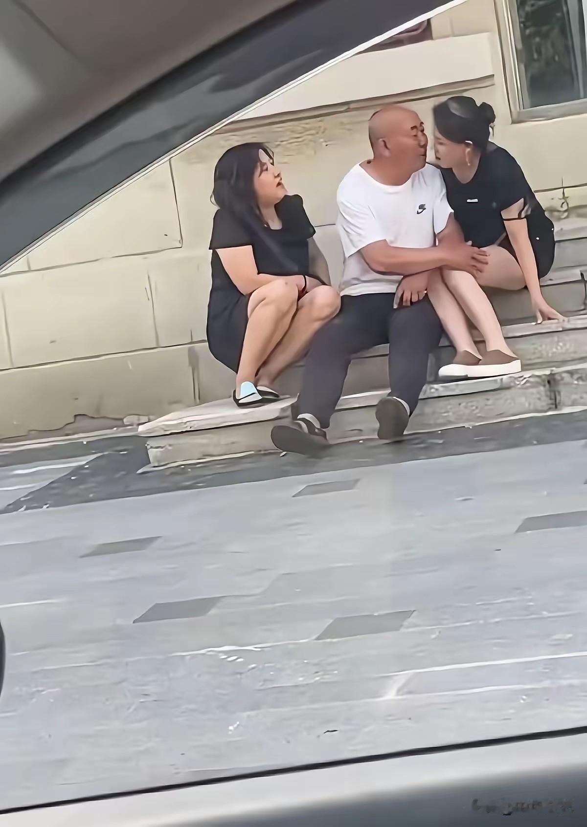 大爷，有你哭的那一天！