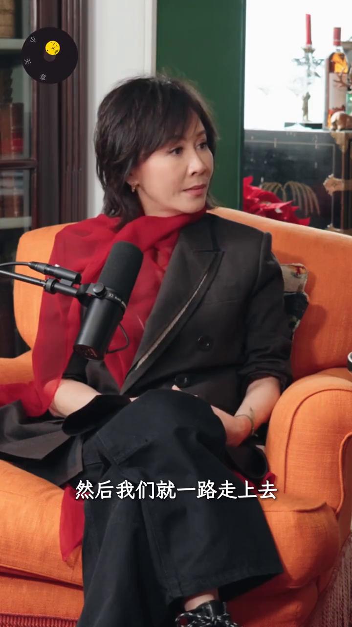 我其实以前不怎么太喜欢户外，因为我不喜欢晒。我去了一次不丹，去爬另外一座山，大概