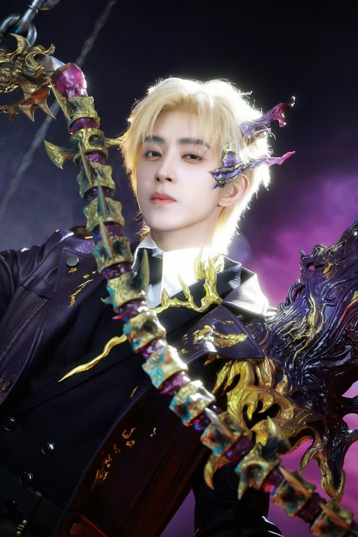 网友票选出最适合cosplay的男明星：TOP9李昀锐TOP8敖瑞鹏TOP7