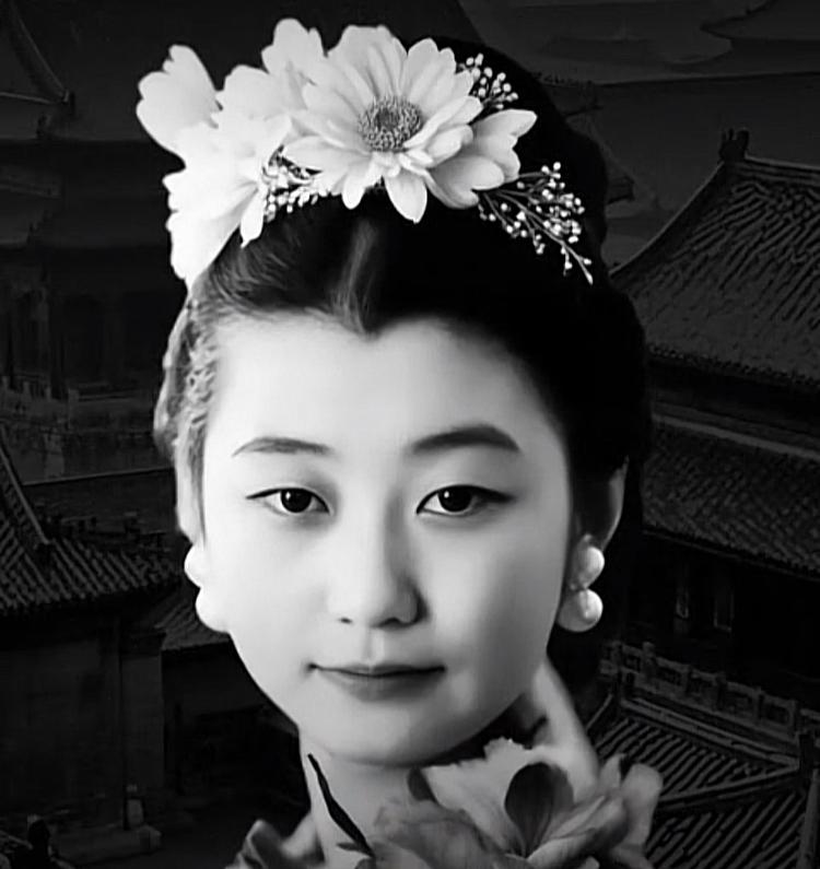 张学良：“我最喜欢的女朋友就是溥杰的太太(唐怡莹)，她聪敏极了，混蛋透了。她要不