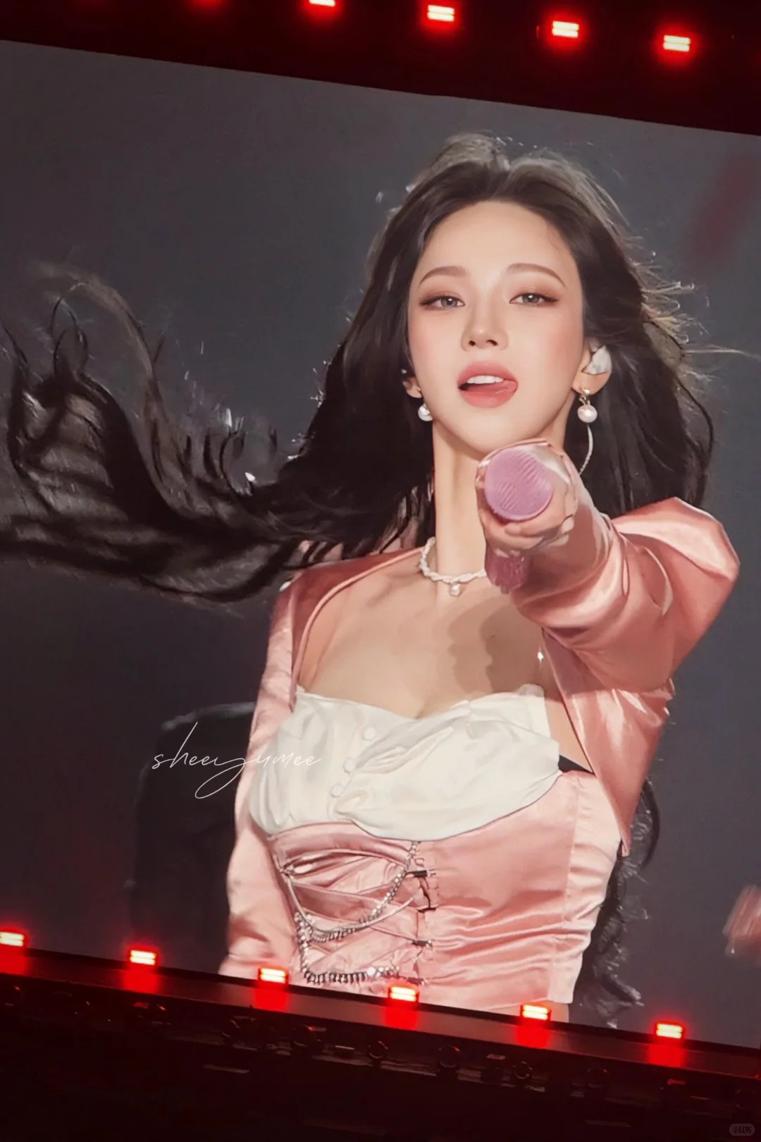 推热转中的柳智敏