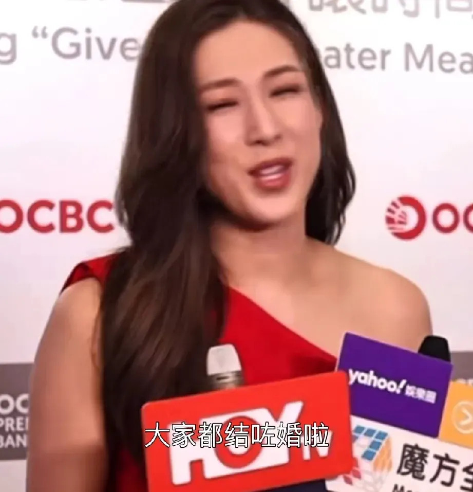钟嘉欣:不要讲了被记者问以前林峯对她有好感？钟嘉欣说:“大家都结婚了，不要讲了，