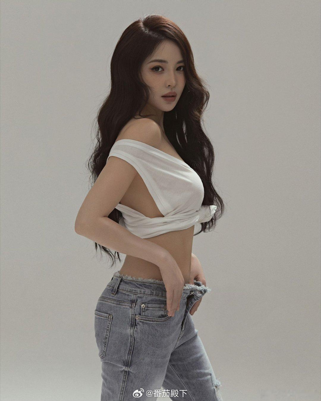 潘达夜间模式台球女王？[吃瓜][吃瓜][吃瓜]​​​
