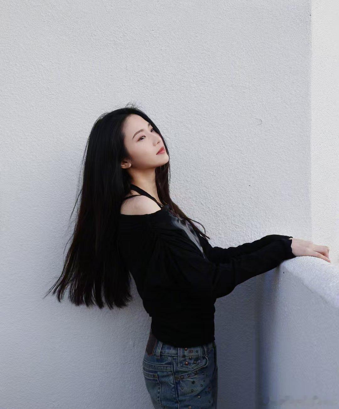 张慧雯回应者来徒乘风2026张慧雯成功拜师者来女，拿下者来徒称号，轻松接受新身份