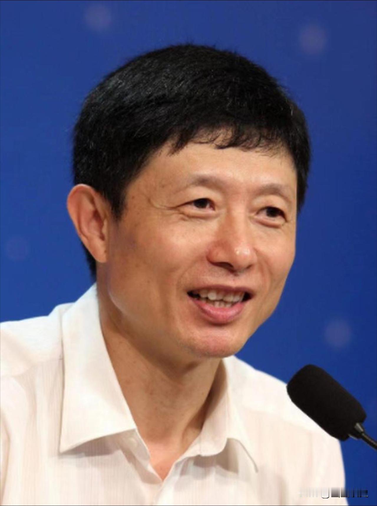 艾跃进教授已经逝世10年了，但他一直活在大家心中。他是南开大学军事理论学教授，即