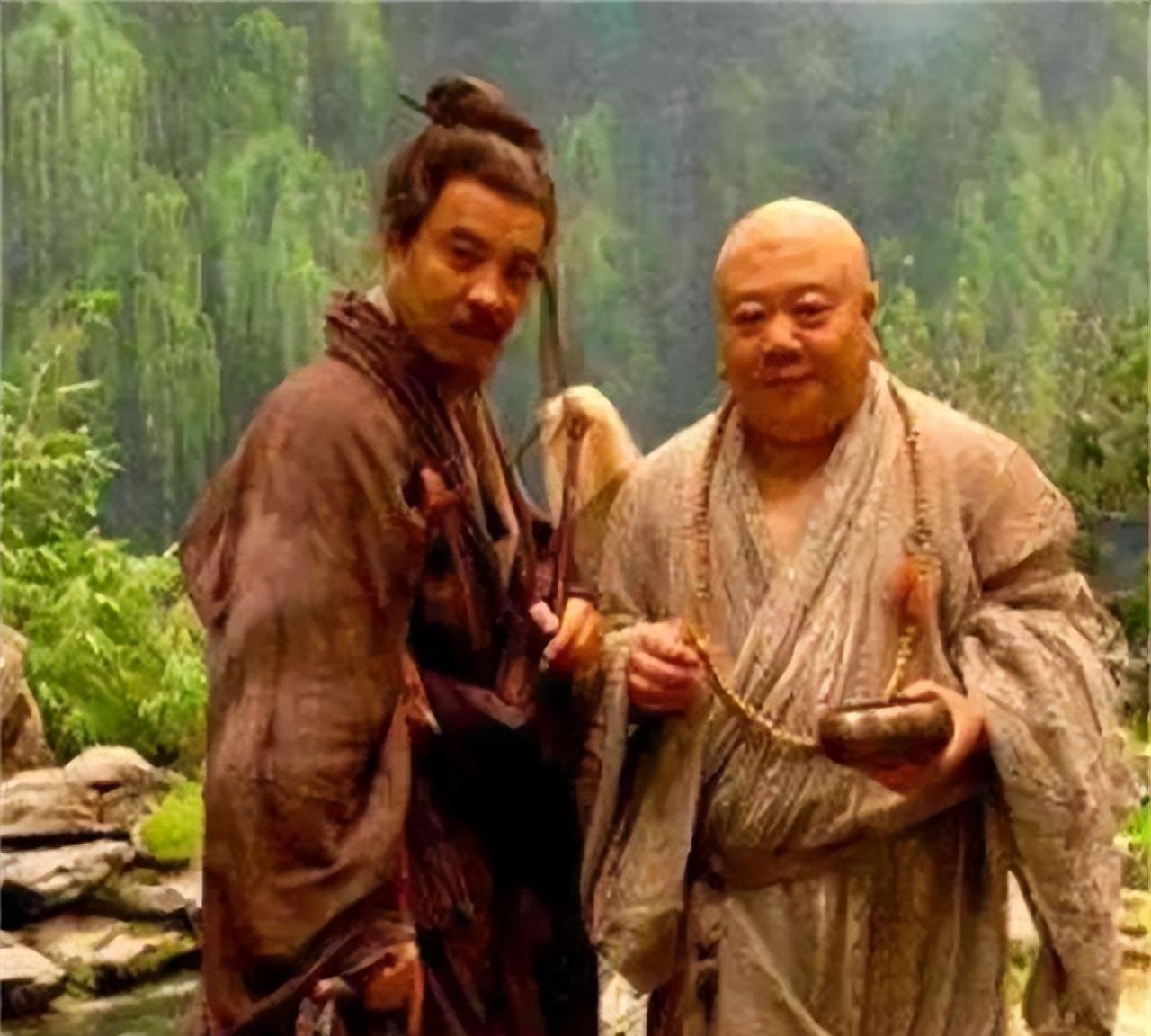 明朝末年，有一个道士云游四方。一天晚上，道士走到了一座城外，在城外发现了一座寺庙