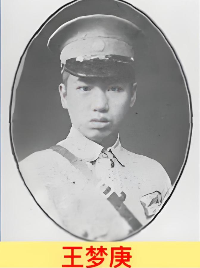 淮海战场，重建的74军副军长兼师长，带头冲锋违抗军令，称“血战到底，绝不后撤！