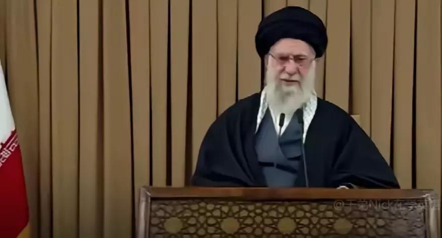 哈姆内伊对民众发表电视讲话，要点如下:一，美国人正在挑起伊朗内乱；二，美国人