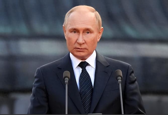 普京开始反思，俄罗斯不该再防着中国，3年战争间他们明白了很多这三年仗打下来，