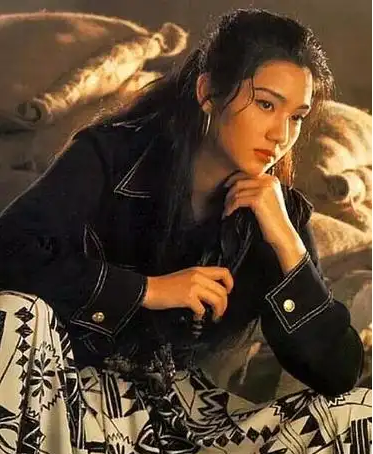 “<em>笨蛋美人</em>”洪欣