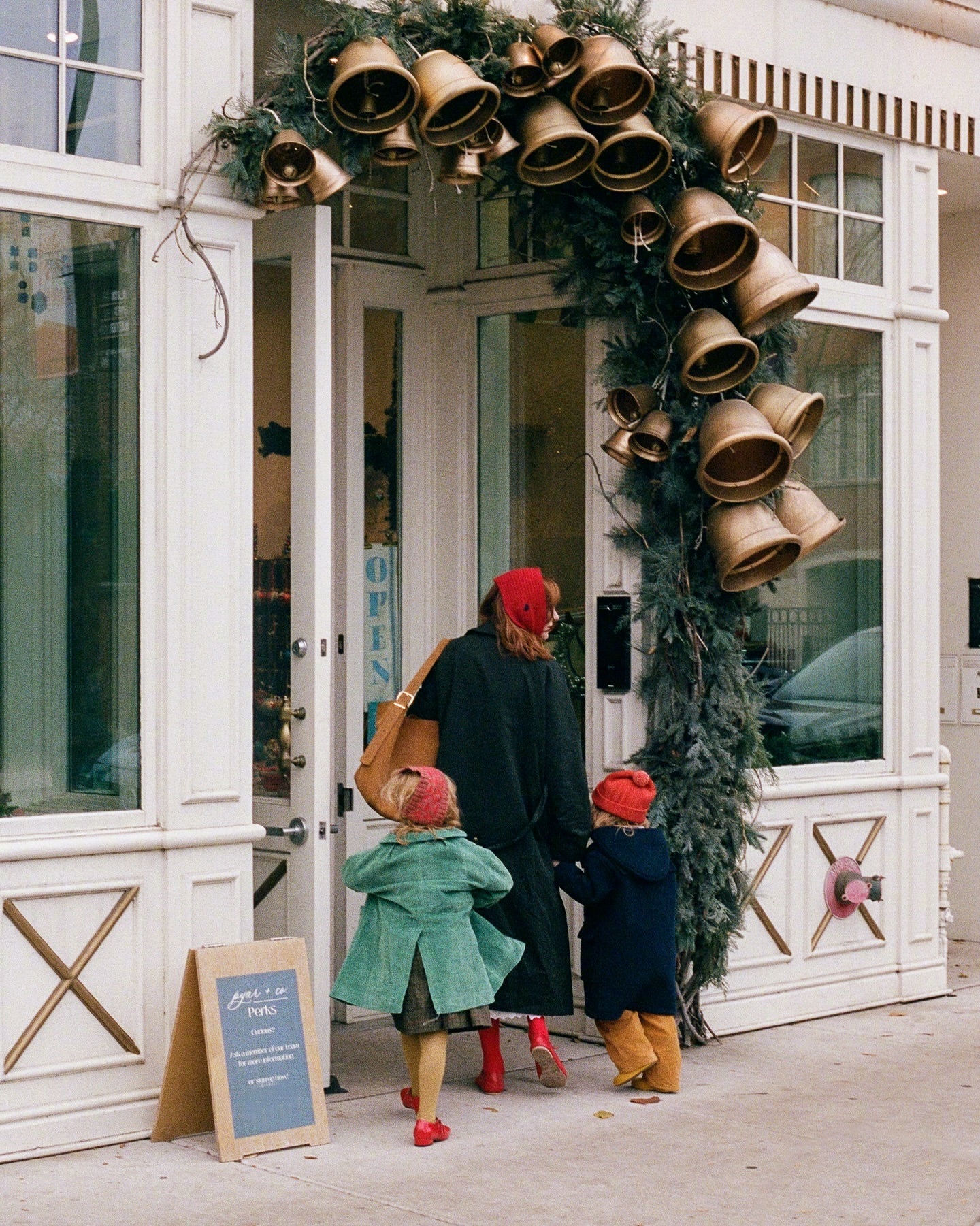 圣诞季🎄🧑🎄就是要红配绿穿起来！博主AlexisMcMullin和她的