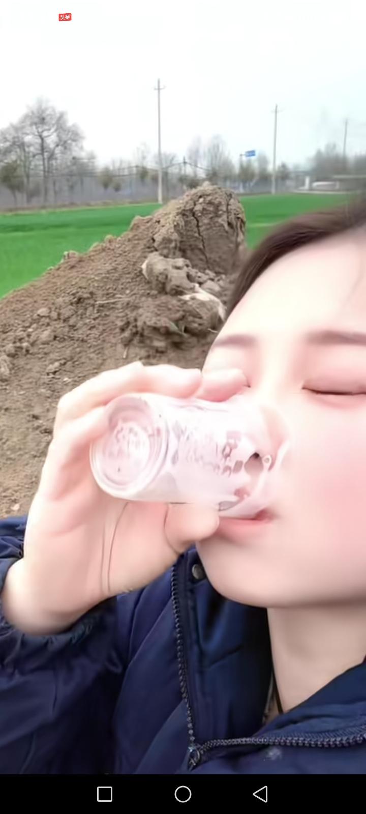 泪酸！离世一年的丈夫托梦给妻子说：明天过十五里，我一个人太孤单了，能不能陪我过过