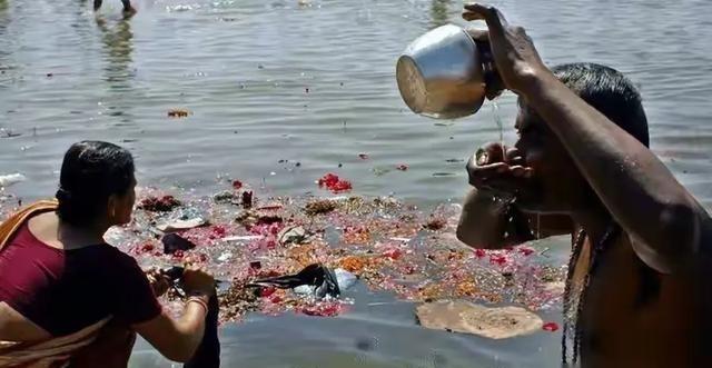 都知道印度脏，但具体怎么个脏法你肯定不知道。印度的脏其实主要分为三方面，分别是地