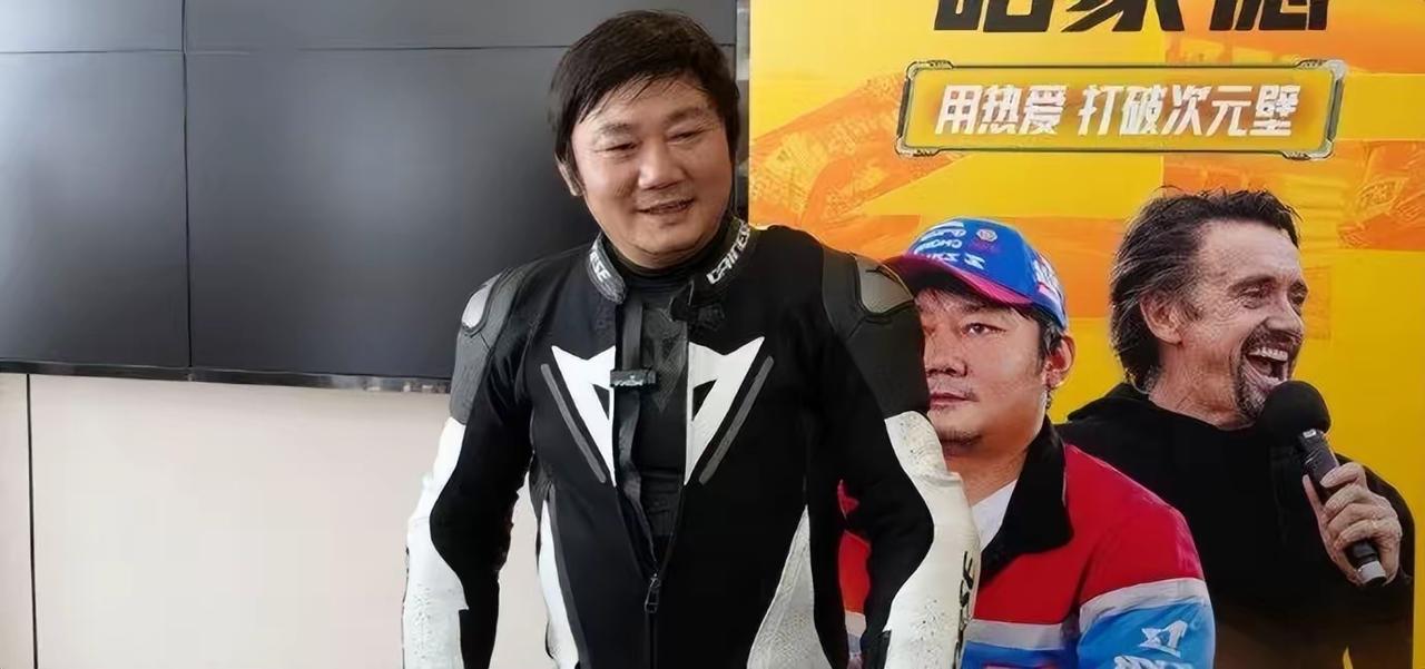 张雪不是掀桌子，是换了一张桌子。凯越撸掉他的职务，以为他会忍，以为他会等，以
