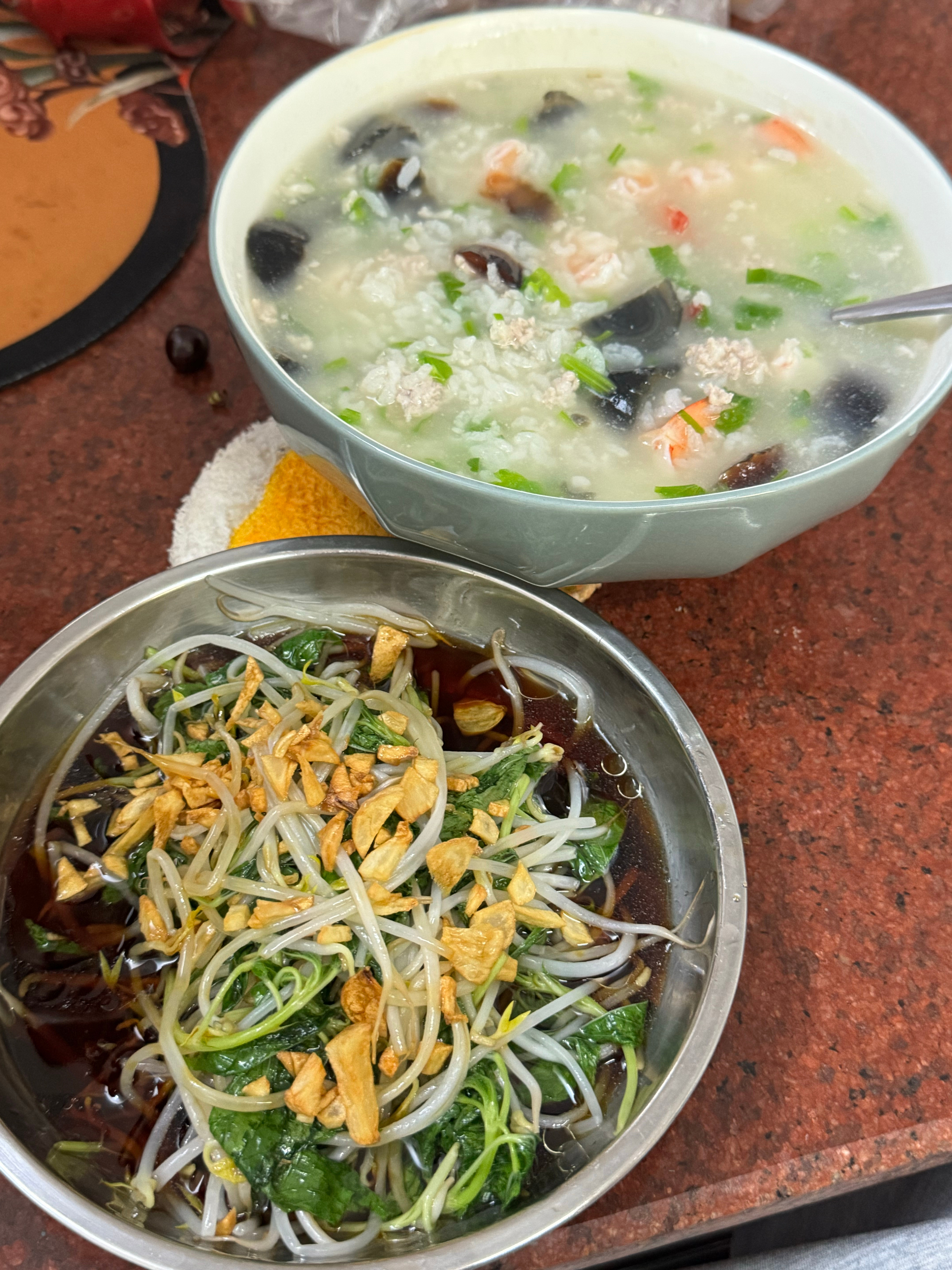 皮蛋肉沫粥