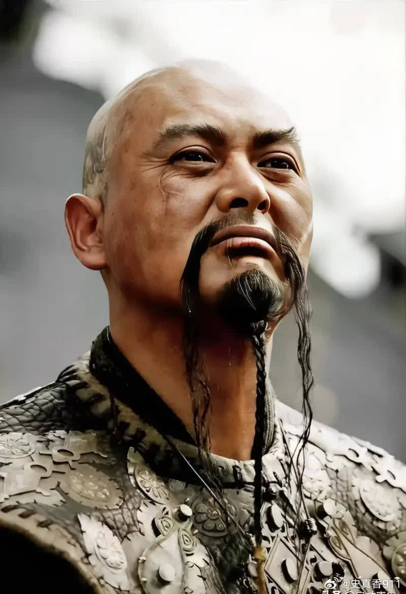 当年《赤壁》开拍前一天，周润发果断辞演，反而跑去演了《加勒比海盗3》，闹得和好兄