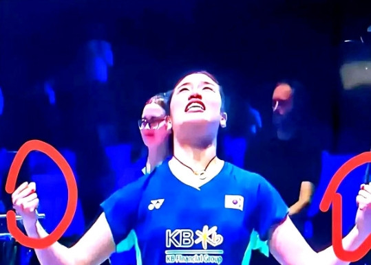 苏迪曼杯决赛，韩国男双和女双选手非常愤怒！场上火药味直接拉满，男双组合金元昊