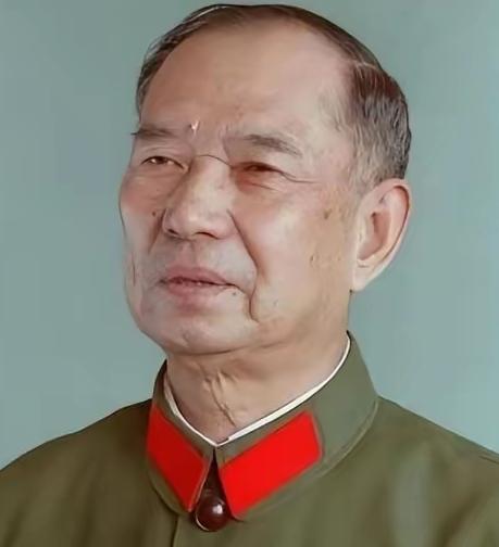 1982年尤太忠视察部队，见一副团长神色大惊，当即致电吴克华：为何瞒我？1