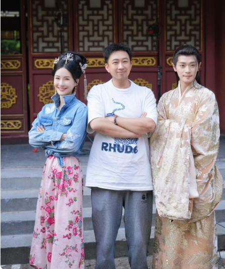 于正看上了曹骏，这眼光真不错！曹骏演技好、形象佳，于正能欣赏他，足见其眼光独到