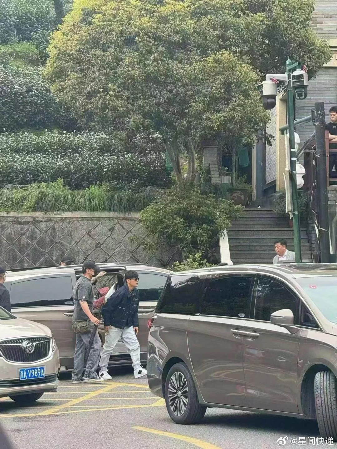 周杰伦来杭州龙井村喝茶了周杰伦