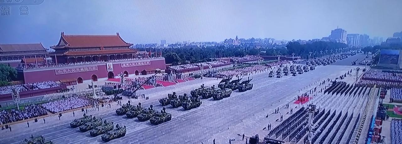 朝鲜80后这次不虚此行，9.3大阅兵场面的震撼不言而喻，中国的强大也是不言而喻，