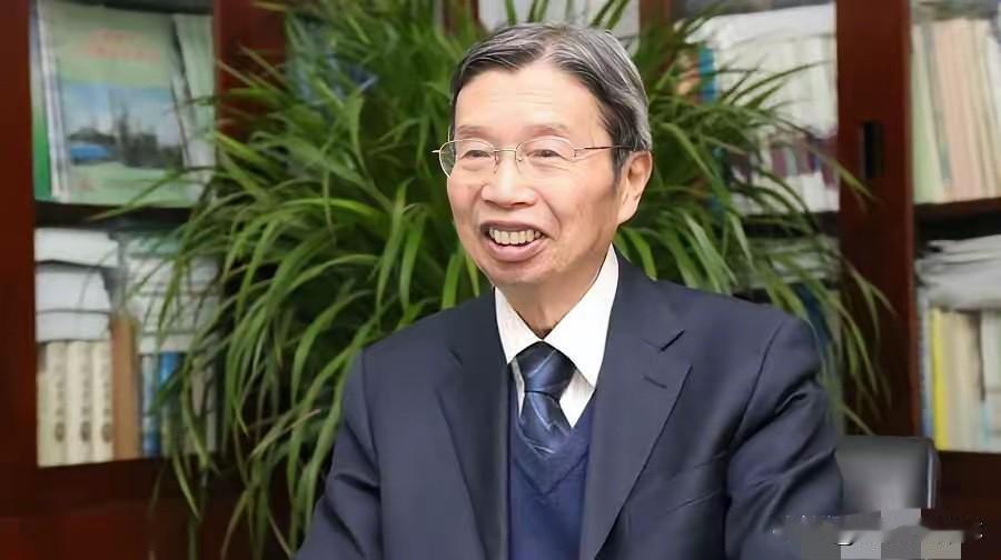 一句话理解，为什么今天七一勋章的名单上，有一个名字外面加了框。框，意味着他
