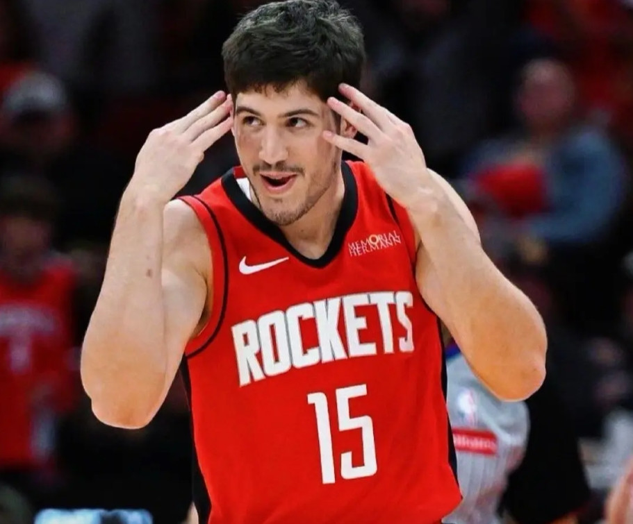 可笑！居然还有说谢泼德不如卡斯尔的！！！如果不是小谢，能赢上赛季苦主勇士？第三