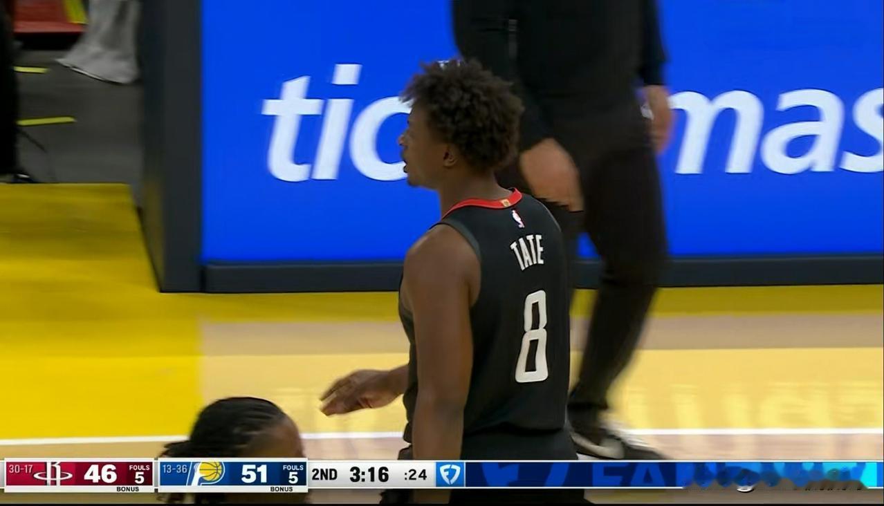 火箭大将泰特绝对值得被重用！在今天火箭客场以118：114击败步行者的比赛中，泰