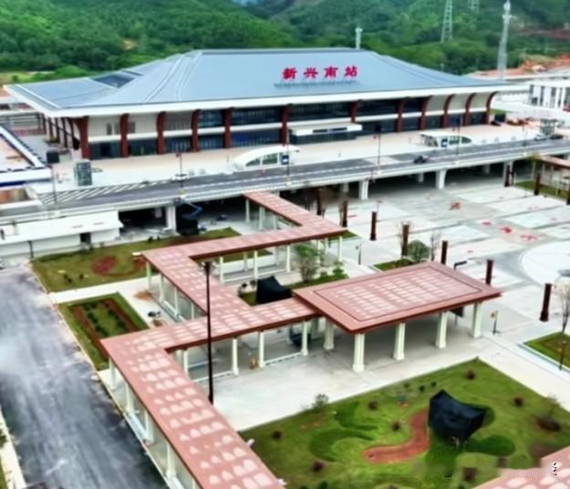 云浮新兴首条时速350公里的高铁就要通车了！广湛高铁途经云浮新兴县太平镇设新