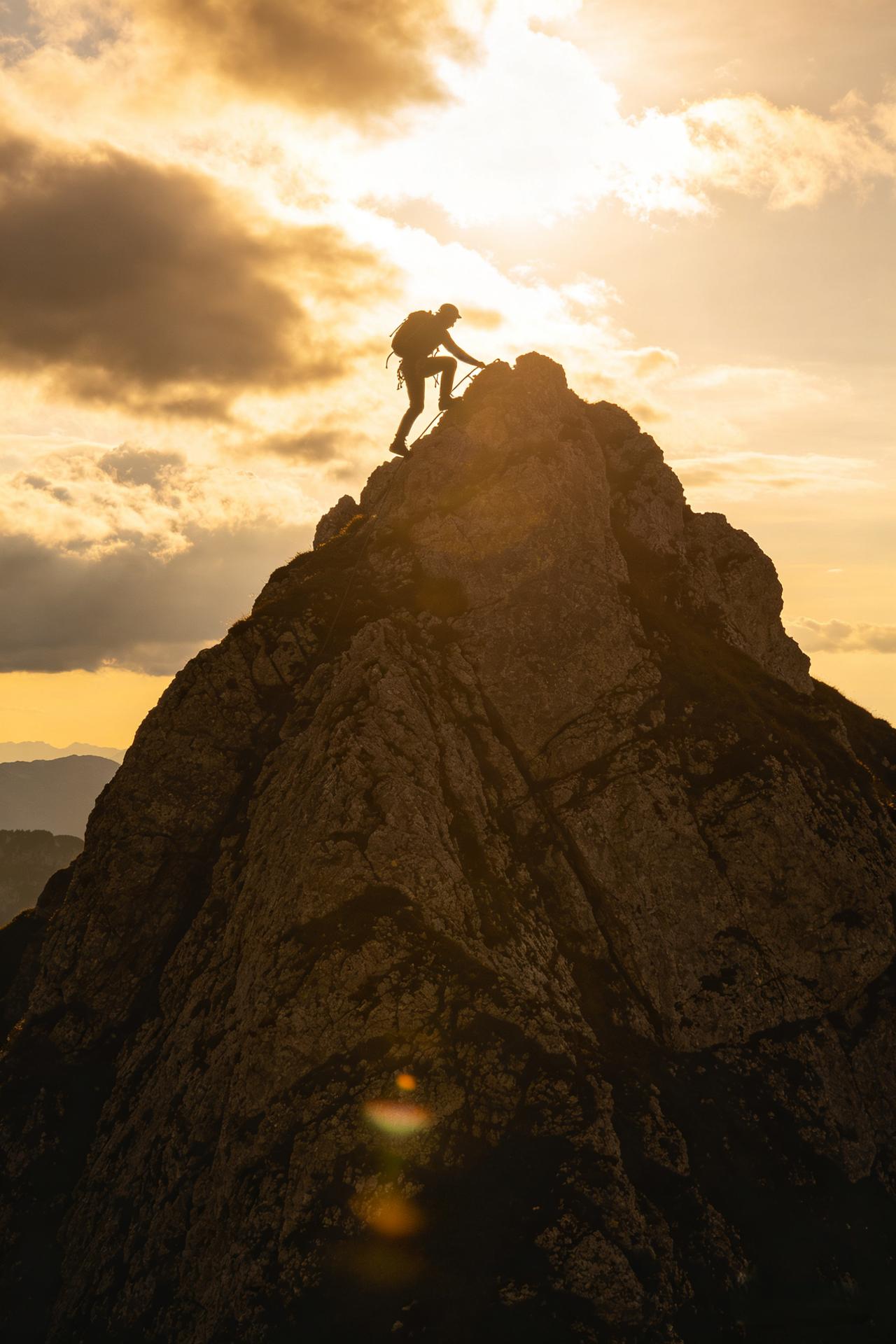 很现实的话：“孩子的懂事，从来不是天生的，全是生活逼出来的；孩子的能力从来不是