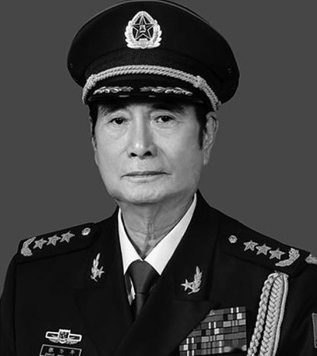 “127师师长张万年被越军活捉！”1979年3月4日一大早，越南军营便传出张万年