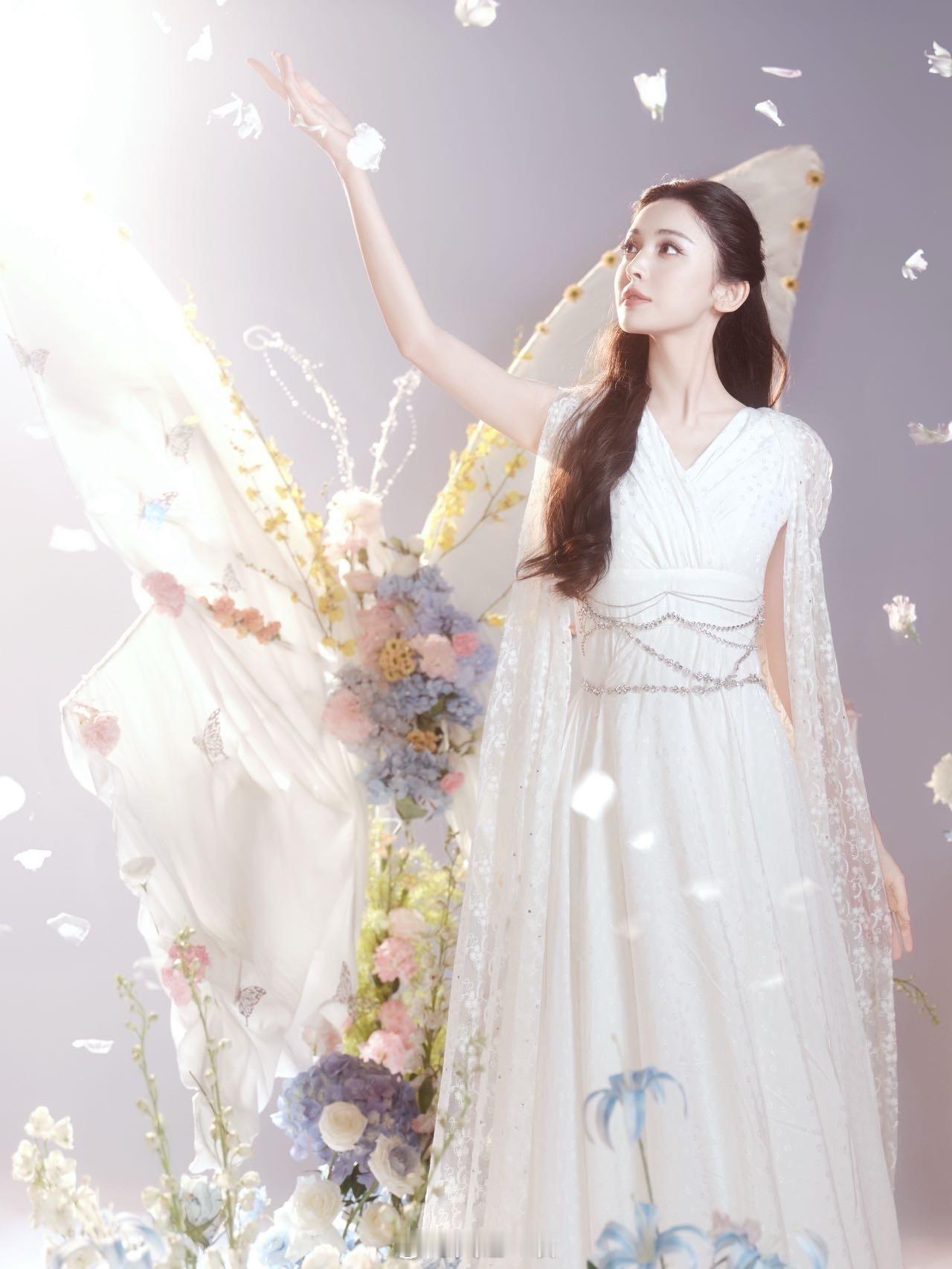 纯白蝴蝶仙女梦幻唯美——古力娜扎