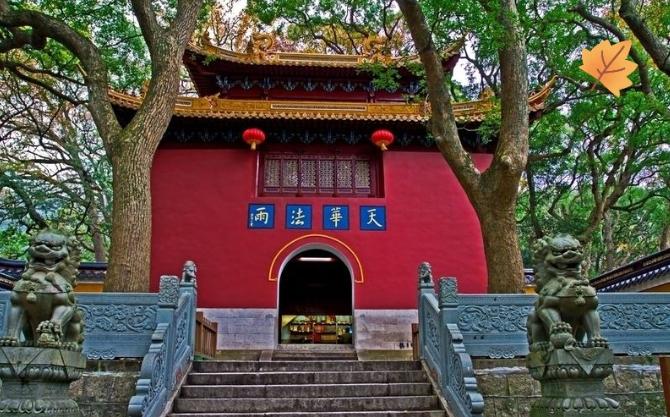 132年前的普陀山，一场看似普通的渡轮争执，揭开了近代中国最令人脊背发凉的间谍