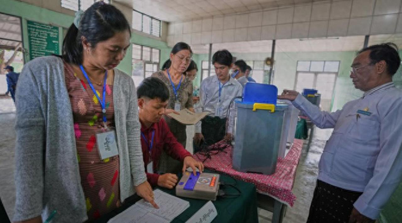 缅甸大选突然生变，昂山素季生死成谜！就在投票节骨眼上，中方罕见派人坐镇。 1