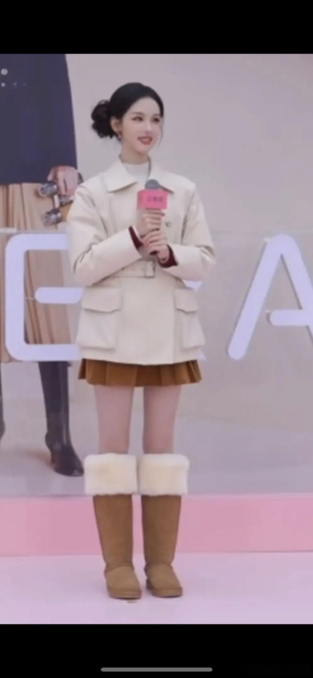 陈都灵也驾驭不住这种雪地靴吗