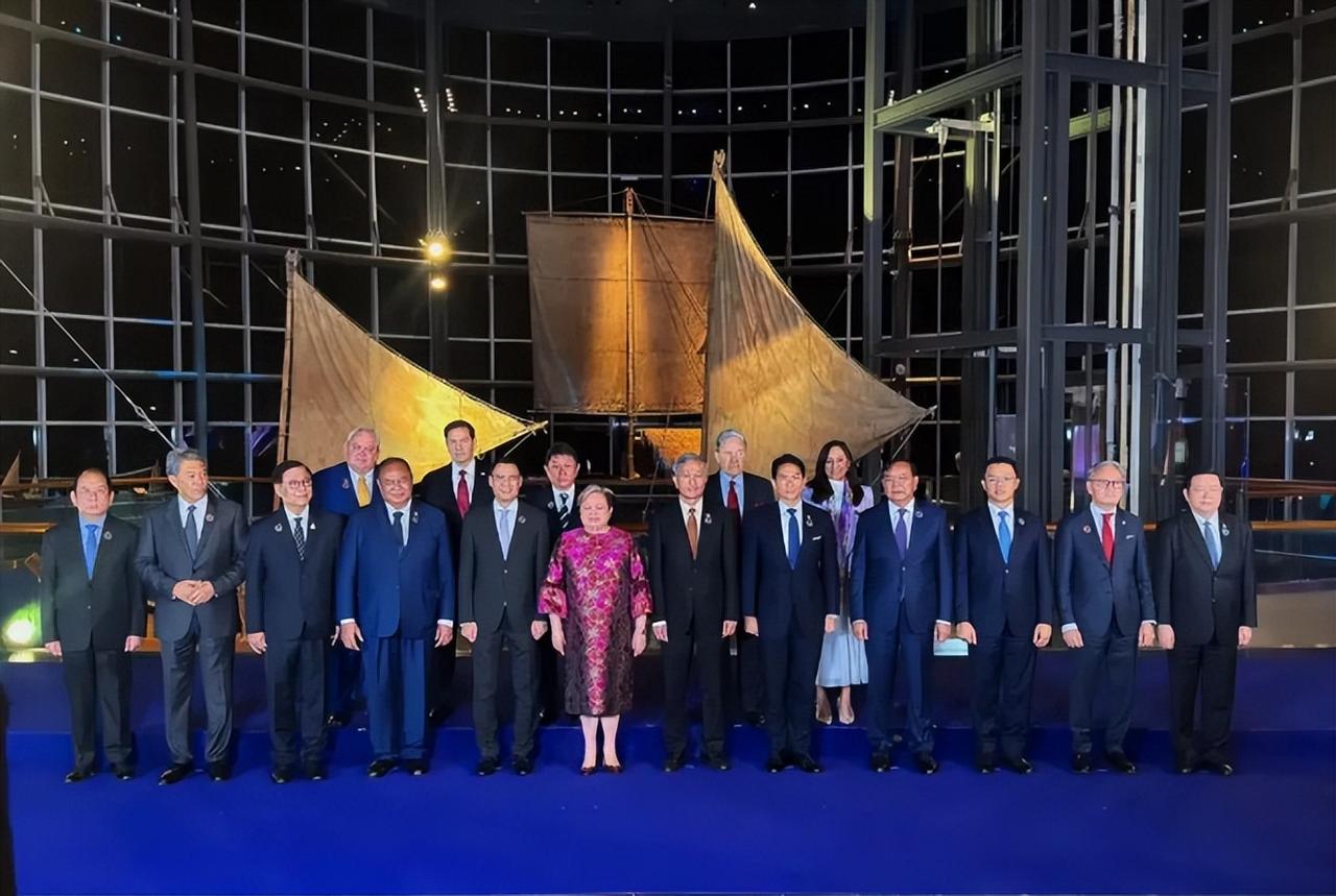 东盟晚宴！中俄5国外长缺席，让马科斯的戏台子，没搭好就散架了。 说起来这事儿