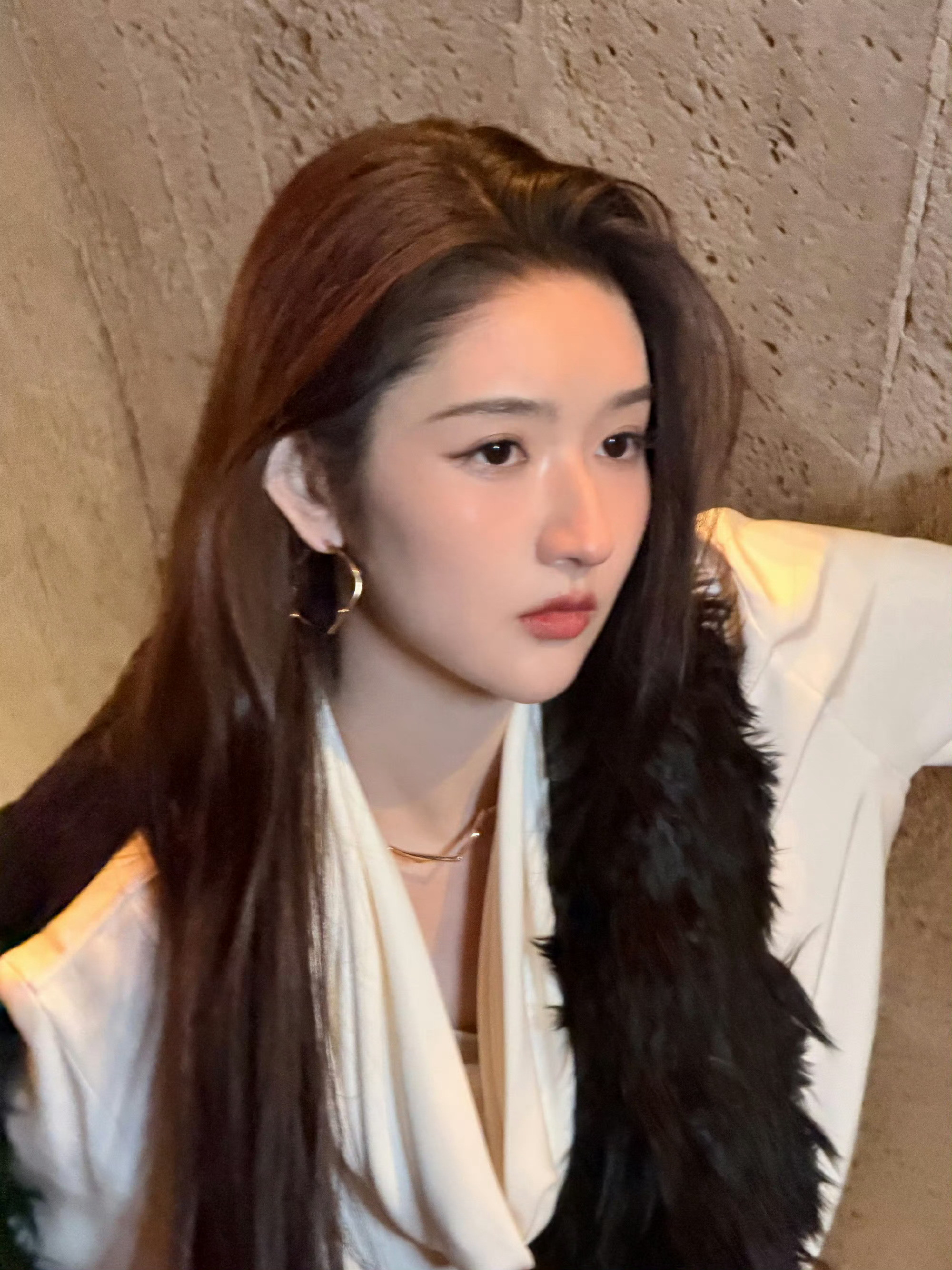 王玉雯我的电子闺蜜王玉雯第一章回国终于回国啦这一身真的很像千金大小姐！狠狠期待