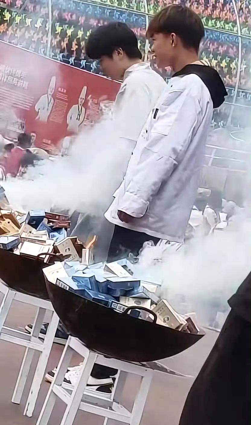 虎门销烟还是太超前了。​​​